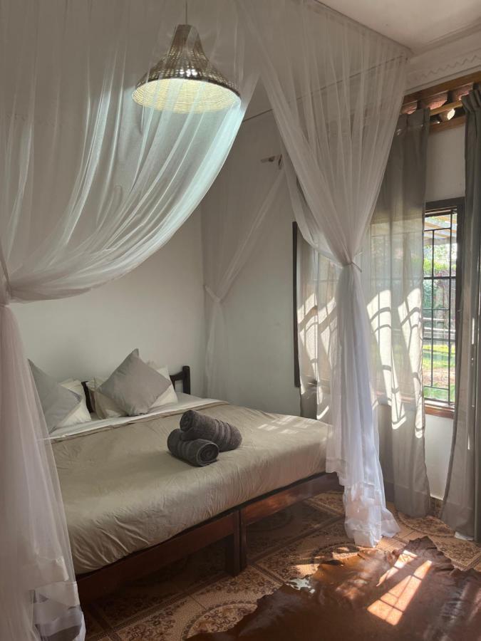 30 Wilson Bed and Breakfast Jinja Exteriör bild